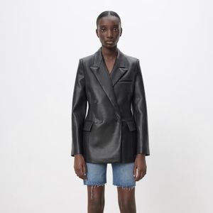 HOST PICK 🎁🎁  Zara Leather Blazer
